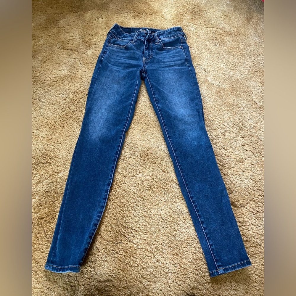 American eagle dark wash jeggings. Size 00 short.